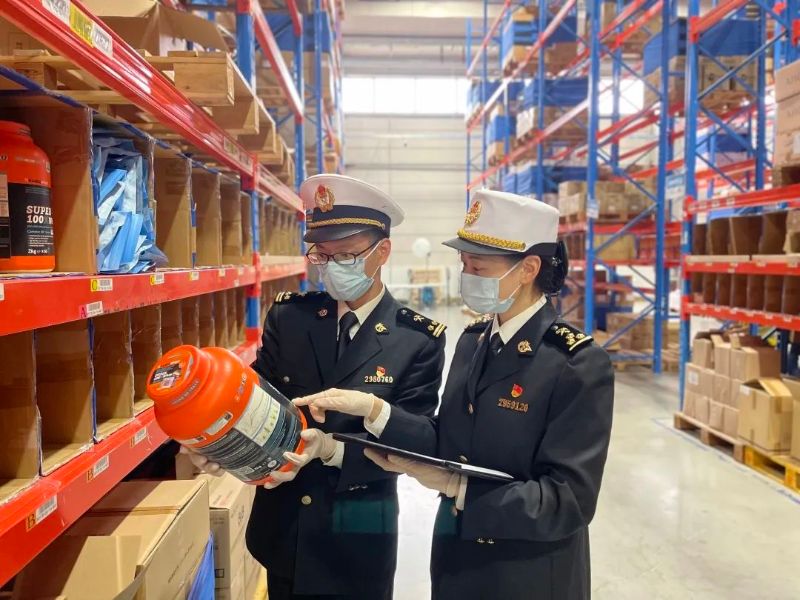 购买外国服务器需要考虑哪些因素? (购买外国服务器违法吗)-虎跃云资讯网